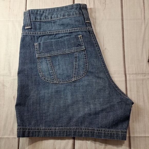 Lee Just below the waist shorts Size 14 M - Picture 1 of 12